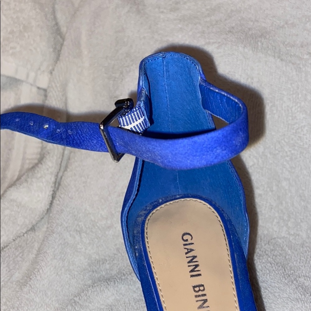 Used Blue Heels - Picture 2 of 7